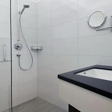 Apartmentwohnung Mit Balkon Fuer Sechs Personen Aschau Im Zillertal