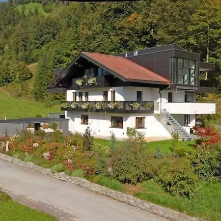 Apartmán Apartmentwohnung Mit Balkon Fuer Sechs Personen Aschau Im Zillertal